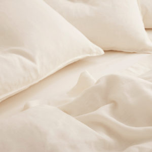 Breathable-top-quality-cream-beddings