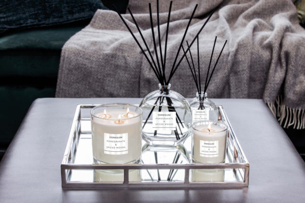 Modern Classics - Pomegranate & Spiced Woods - Reed Diffuser Large 460ml - Image 2