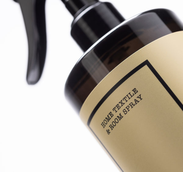 Cereria Molla - Velvet Wood Room Spray 500ml - Image 3