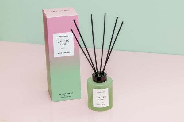 Sol - Lait De Coco - Scented Reed Diffuser 130ml - Green Glass - Image 2