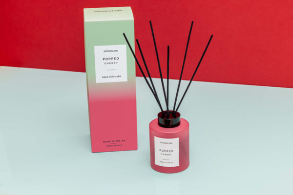 Sol - Popped Cherry - Scented Reed Diffuser 130ml - Red Glass - Image 2