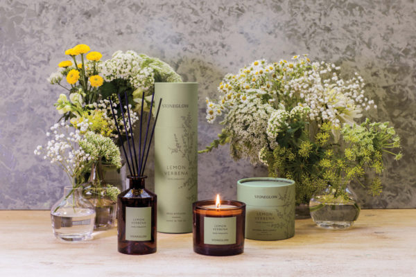 The Walled Garden- Lemon Verbena - Vanilla | Verbena | Iris - Scented Reed Diffuser 160ml - Image 4