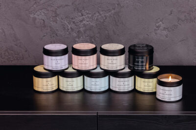 70707-2__18687-2.jpg Modern Classics - Saffron & Cedarwood - Candle Tin